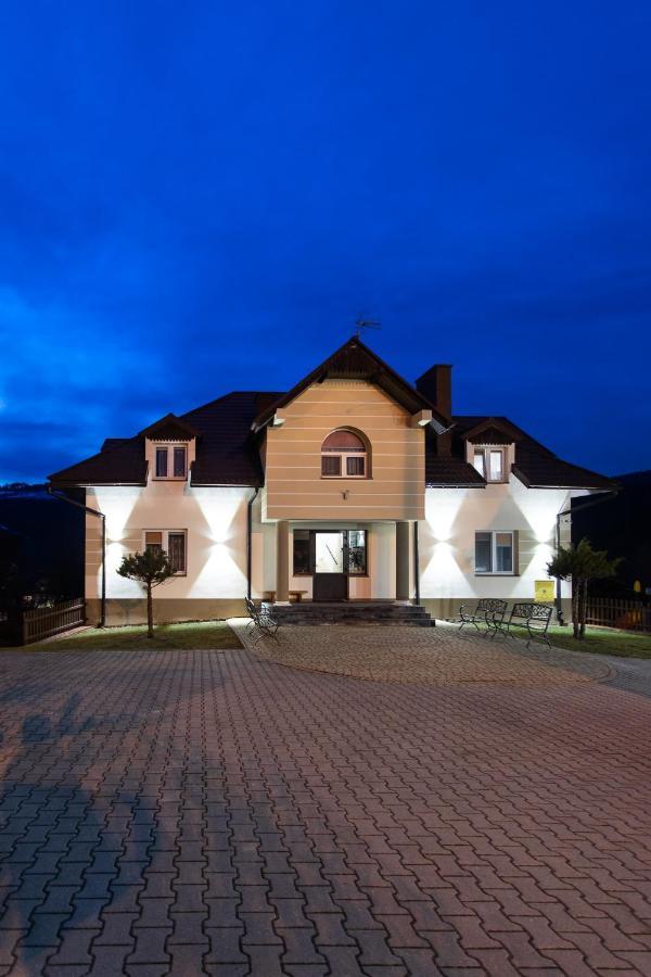 Dom Pod Lipa Villa ริมานุฟ-ซดรุย ภายนอก รูปภาพ