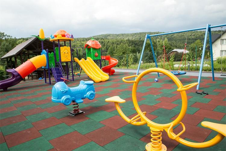 Dom Pod Lipa Villa ริมานุฟ-ซดรุย ภายนอก รูปภาพ